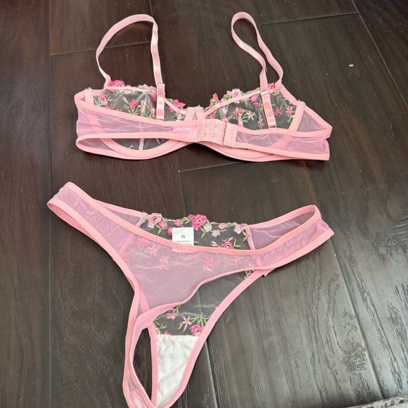 New Floral Embroidered Pink Lingerie Set garden coquette Fairycore M - Picture 3 of 4